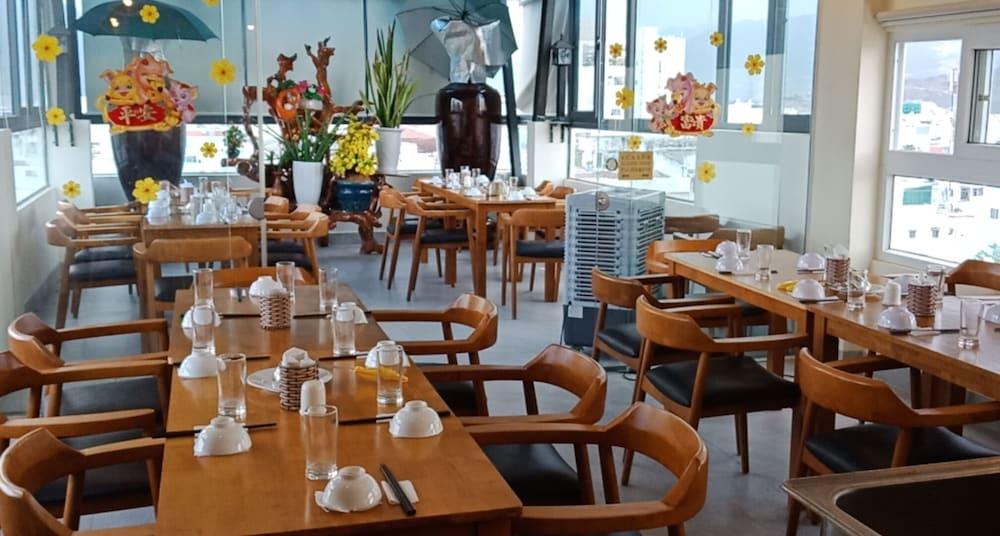 Sen Vang Luxury Hotel Nha Trang Buitenkant foto